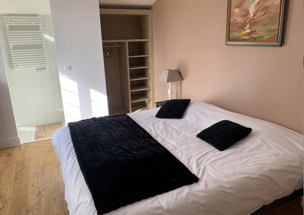 Domaine Des Peyries - Chambres Et Table D'Hotes Saint-Barthelemy-d'Agenais Dış mekan fotoğraf