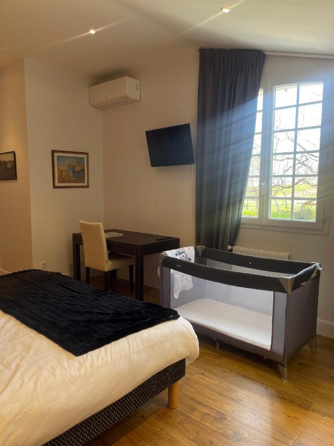Domaine Des Peyries - Chambres Et Table D'Hotes Saint-Barthelemy-d'Agenais Dış mekan fotoğraf